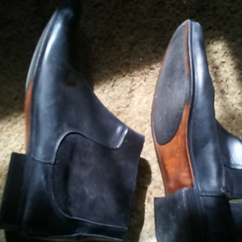 ASOS Men’s Black Chelsea Zippered Boot Size 11